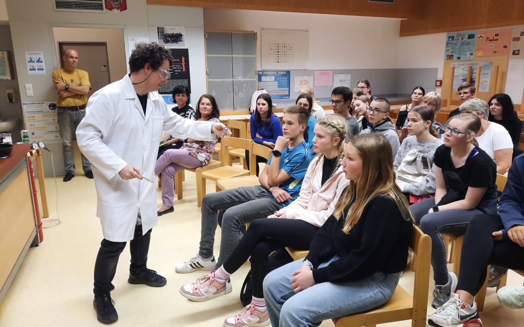 Naravoslovno popoldne na Gimnaziji Litija